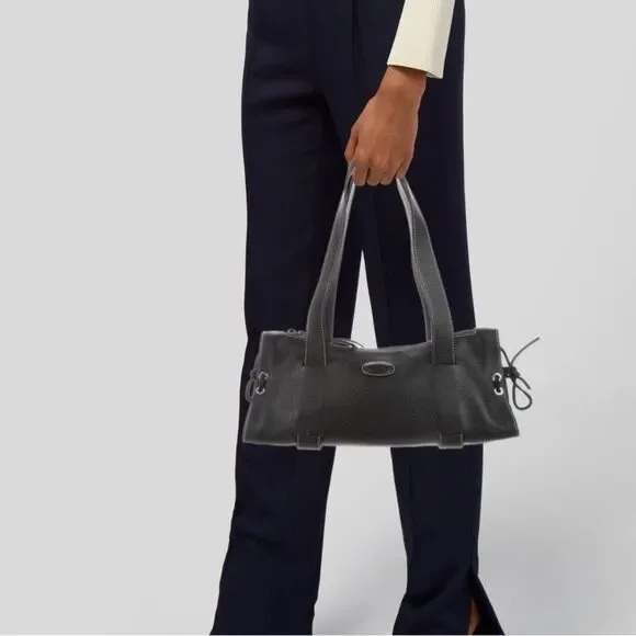 TOD’S Grained Leather Shoulder Bag. Black. - Picture 6 of 6